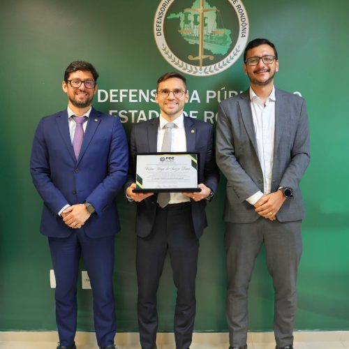 PGE/RO homenageia a DPE/RO pela contribuição na advocacia pública.