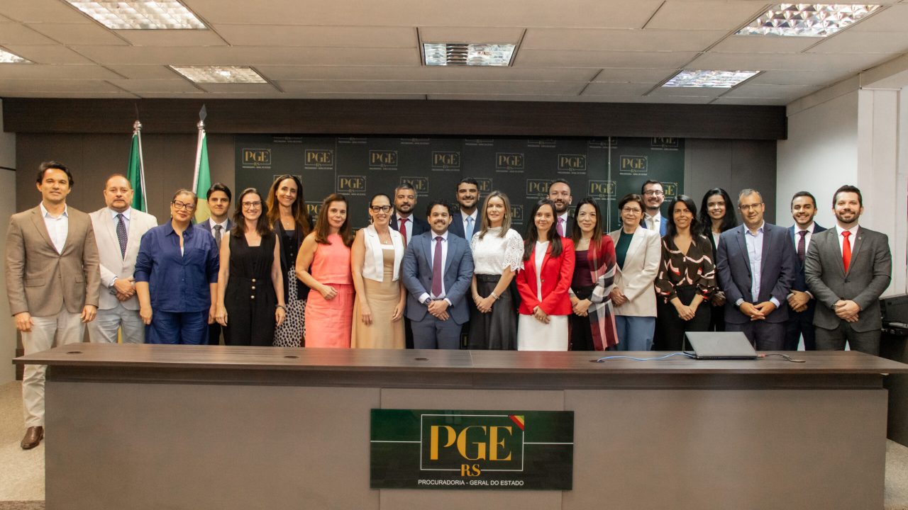 PGE-RO discute novos desafios da Lei de Licitações em encontro nacional.