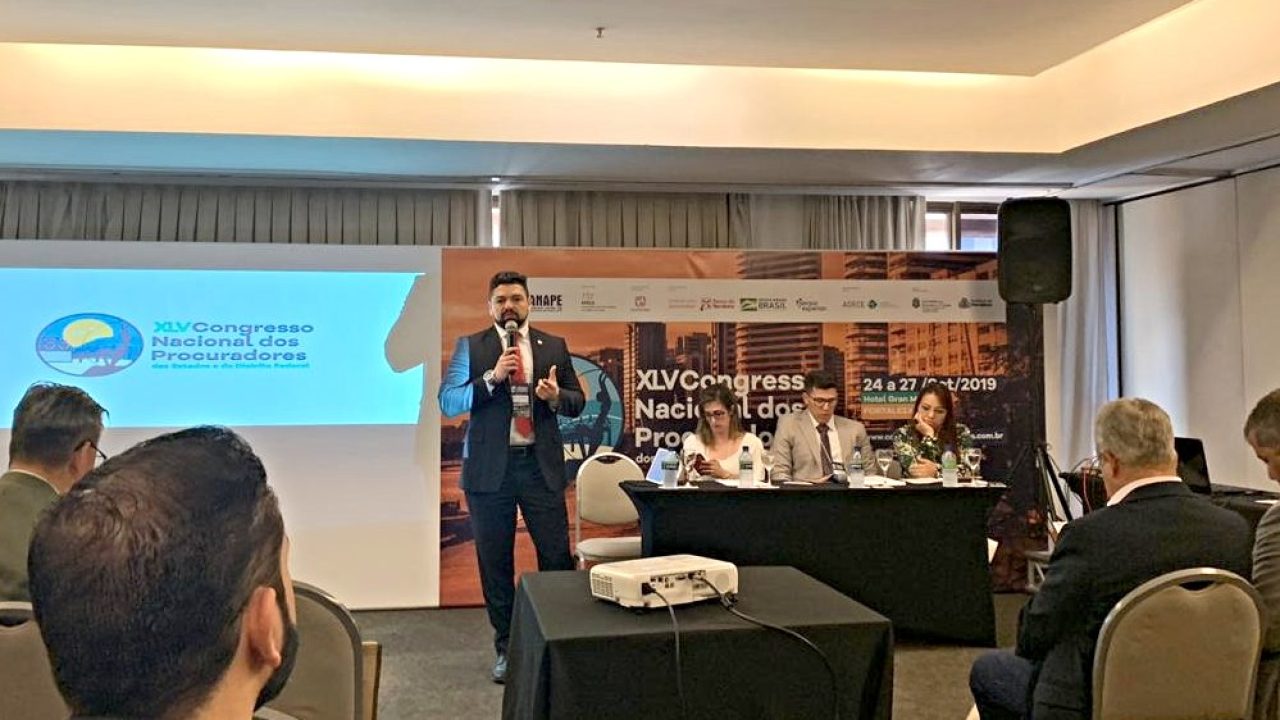 Procurador do Estado de Rondônia apresenta tese em Congresso Nacional em Fortaleza