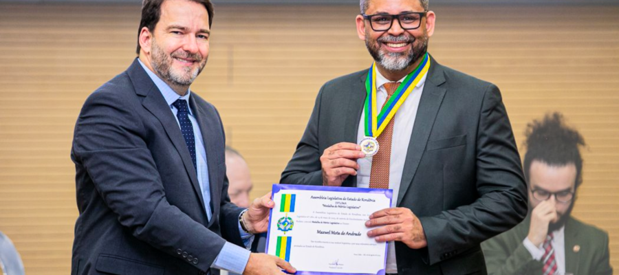Procurador do Estado recebe Medalha de Mérito Legislativo da Assembleia Legislativa de Rondônia