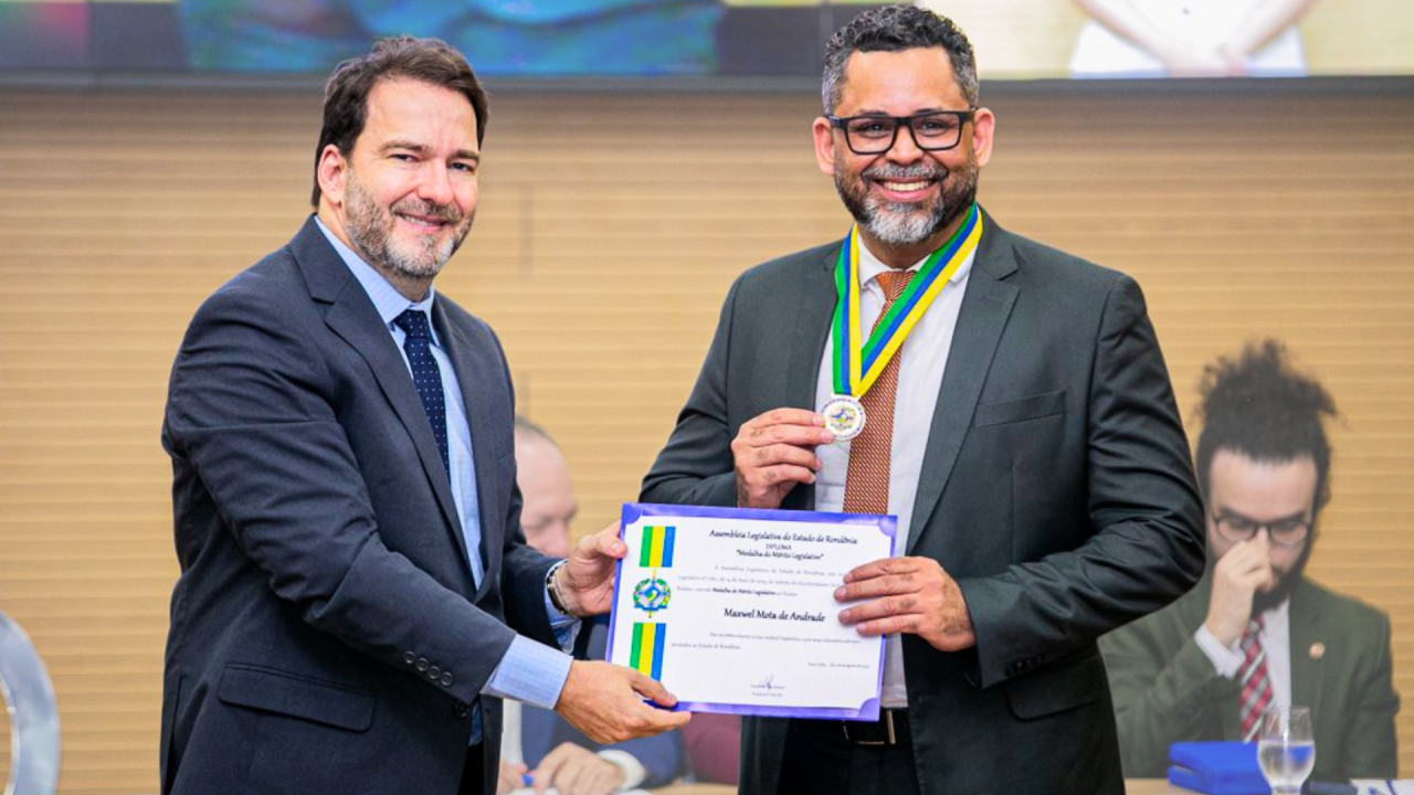 Procurador do Estado recebe Medalha de Mérito Legislativo da Assembleia Legislativa de Rondônia