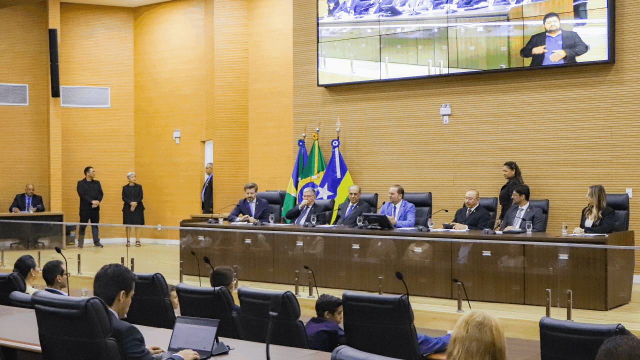 PGE-RO participa da solenidade de outorga de Título de Cidadão Honorífico a desembargador decano do TJRO