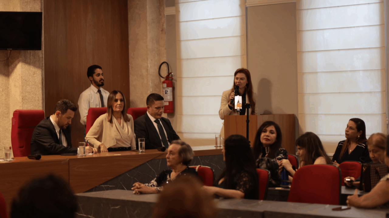 PGE-RO participa de sessão solene em homenagem ao Desembargador Roosevelt Queiroz Costa na OAB-RO