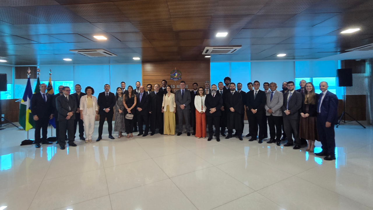 Governador do Estado empossa novos Procuradores da PGE-RO em solenidade oficial 