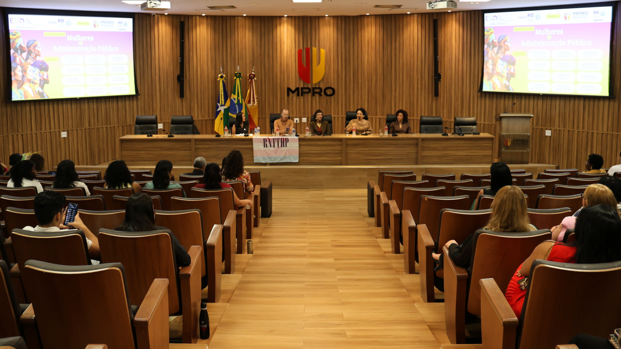 Debate sobre protagonismo feminino marca participação da PGE-RO em evento institucional 