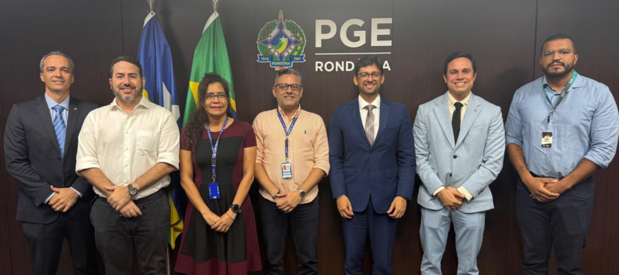 PGE-RO apresenta sistema e fluxos da dívida ativa a auditores do TCE-RO