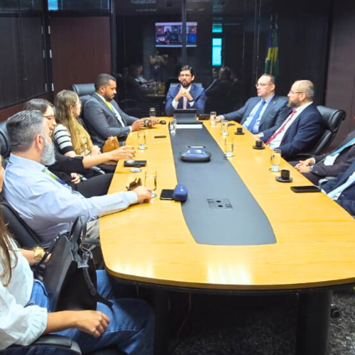 Atuação fiscal é tema de reunião técnica na PGE-RO, com foco em eficiência e recuperação de ativos.