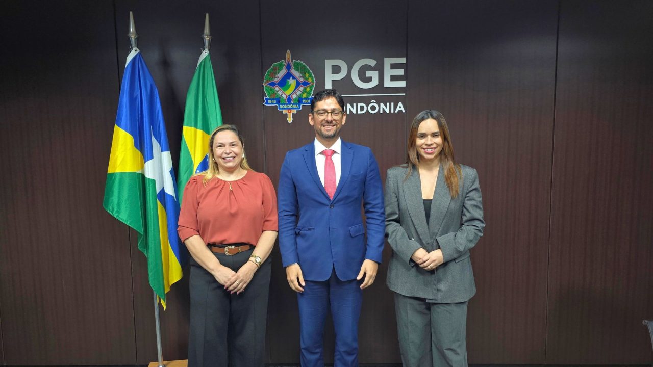 Visita de conselheiras da OAB-RO fortalece governança institucional da PGE.