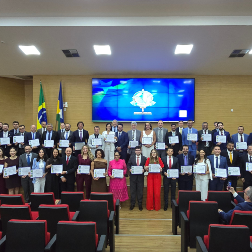 Procuradores de Rondônia recebem Votos de Louvor e homenagem em solenidade especial.