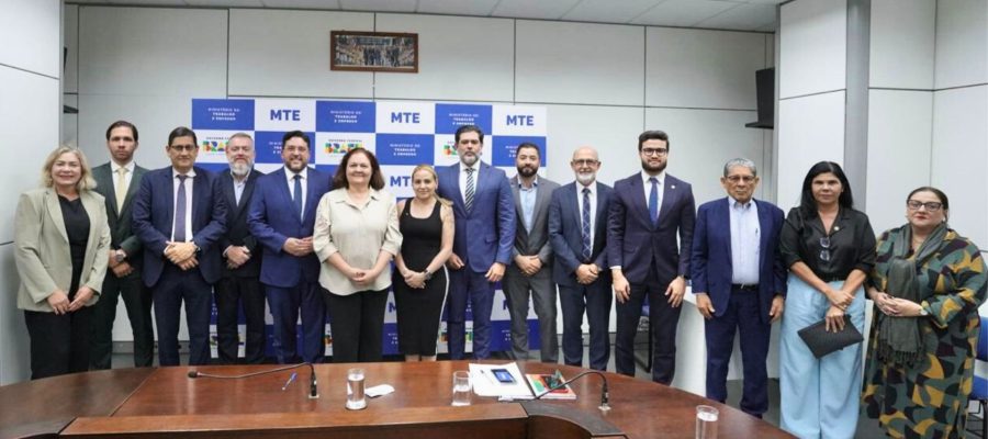PGE-RO participa de reunião no Ministério do Trabalho sobre implantação do e-Social nos Estados