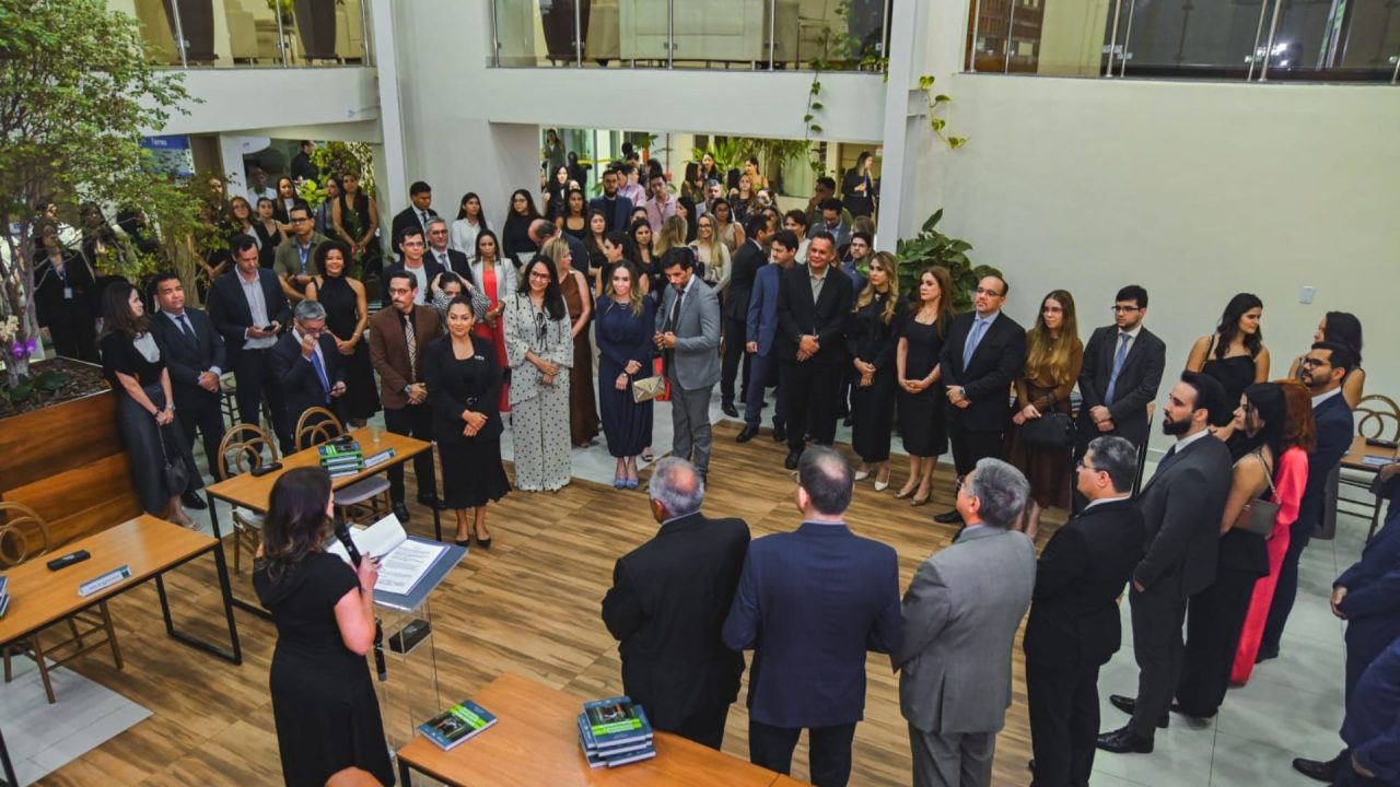 PGE-RO participa de lançamento de obra sobre Hermenêutica Constitucional em Porto Velho