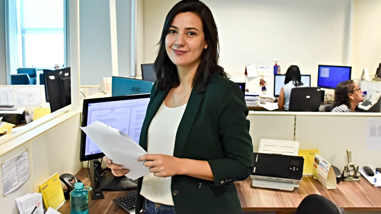 Priscila Lopes: a administradora que faz a diferença por meio do seu trabalho.