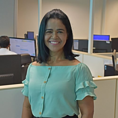 Maria Quézia Reis: uma trajetória de crescimento profissional dentro da PGE.