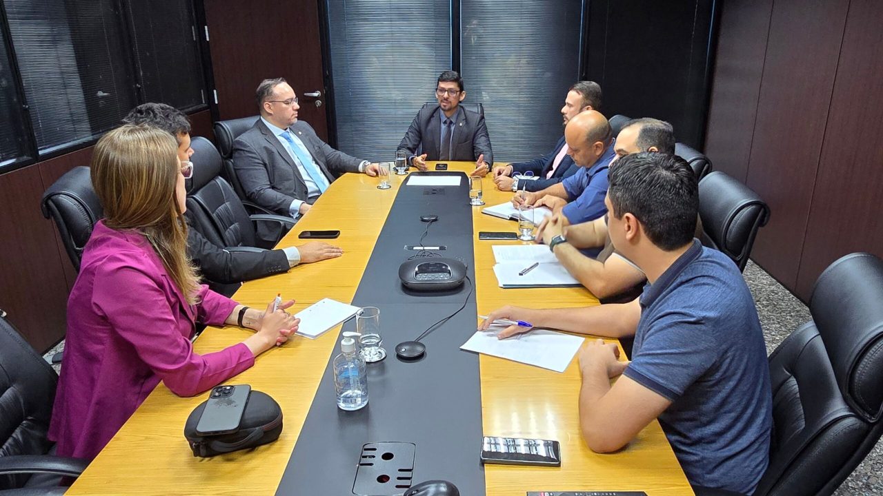 Reunião da PGE/RO aborda integração e planejamento entre os setores de apoio da instituição