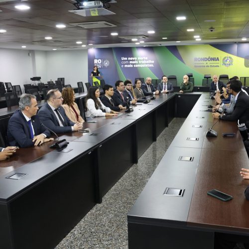 PGE-RO inova com Estagiário Digital e IA no Sistema Kanoê