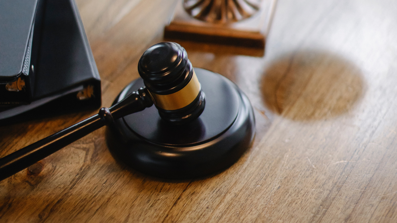 PGE defende constitucionalidade do poder de requisição das Defensorias Públicas.