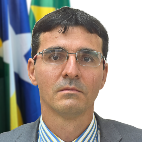 Lúcio Júnior Bueno Alves