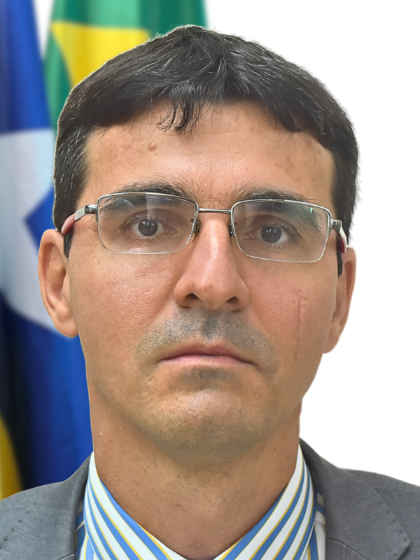 Lúcio Júnior Bueno Alves