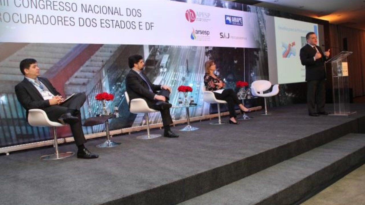 Advocacia Pública forte e institucionalizada é defendida em painel sobre o combate a corrupção no Congresso de Procuradores