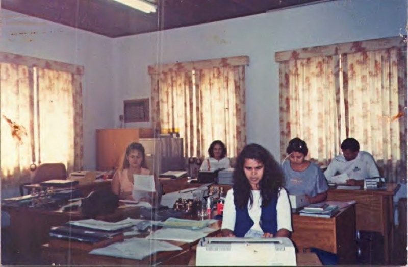 Antigas instalações da PGE (década de 90). Foto: Acervo pessoal de Quézia Reis.