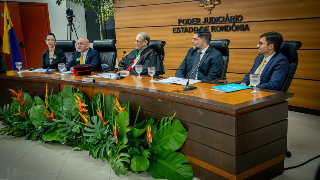 PGE/RO participa da sessão solene de posse de novos juízes substitutos em Rondônia.