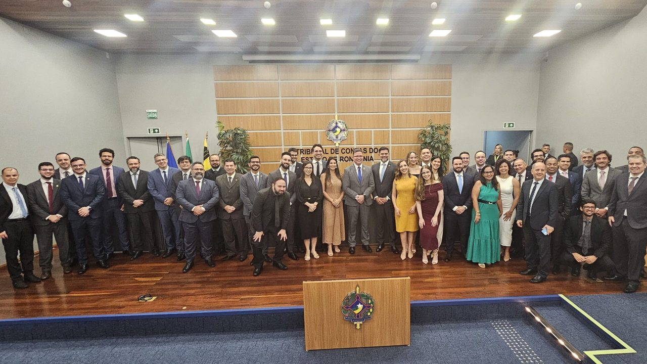 PGE/RO empossa cinco novos Procuradores do Estado de Rondônia em sessão solene