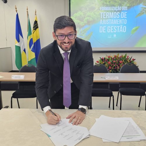 PGE/RO participa da cerimônia de formalização dos Termos de Ajustamento de Gestão do TCE/RO