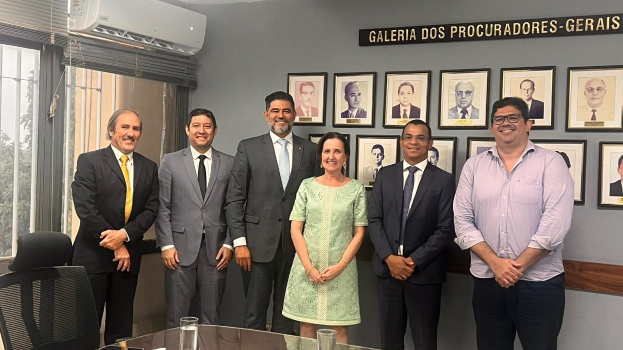 PGE/RO estabelece troca de experiências em visita à PGE/DF