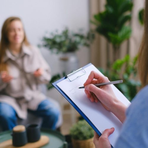 Chamamento público: clínicas de psicologia e psiquiatria